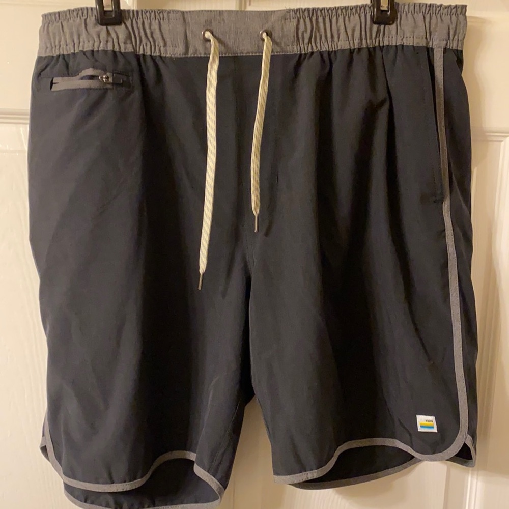 Vuori Banks Shorts